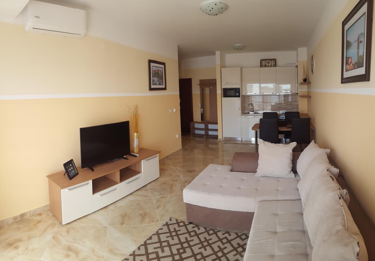 Apartment Sea Space 2 Dobra Voda Exterior foto